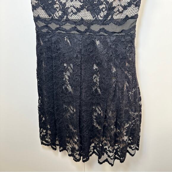 Badgley Mischka Size 4 Black Lace Mesh Mini Dress Wedding Prom Cocktail Coquette - Picture 10 of 11